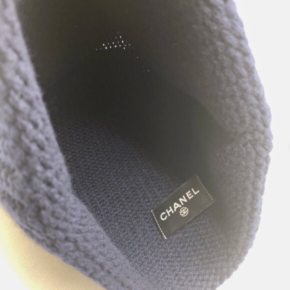Authentic Chanel Navy Dark Blue Beanie Hat CC logo Brand New - Picture 6 of 14